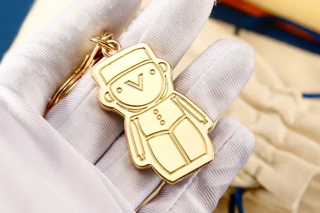 Louis Vuitton Charms Bracelet Gold Beige Metal Charm-Link Chain Bracelet 3