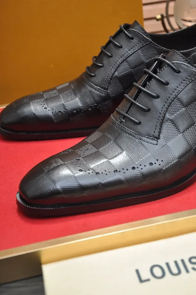 Louis Vuitton Checkerboard-Embossed Brogue Oxford Shoes 2