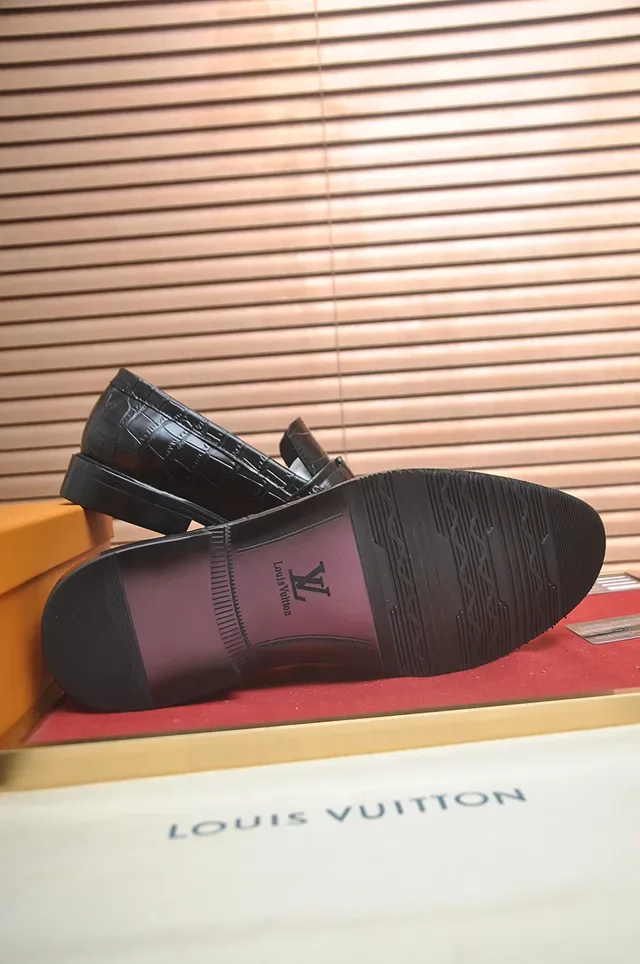 Louis Vuitton Croc-Embossed Leather Strap Loafers 3