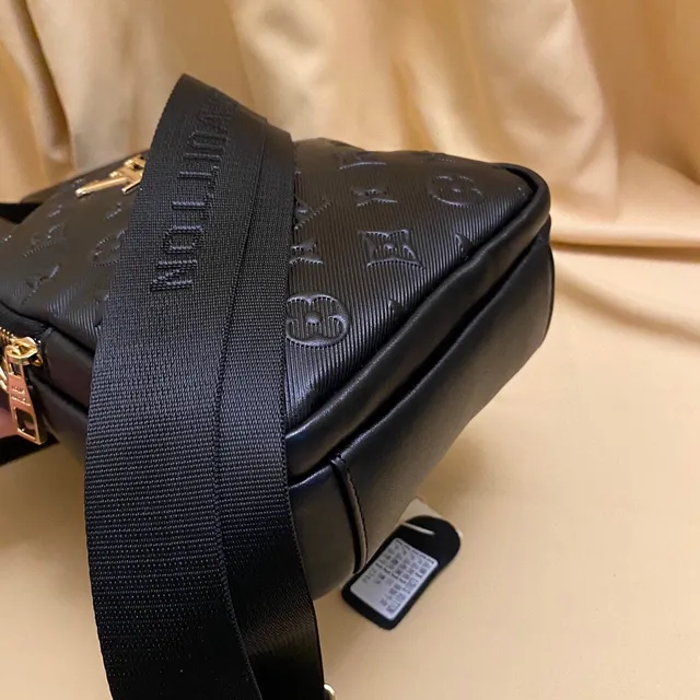 Louis Vuitton DD662 Black Gold Monogram-Embossed Leather Hardware Crossbody Bag 4