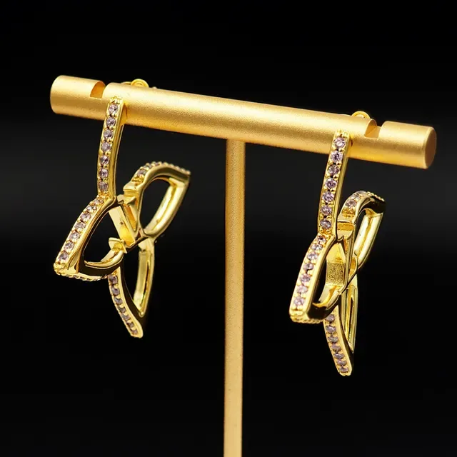 Boucles d'oreilles Louis Vuitton Fleur Or Argent Métal Pavé Cristal Bordure 7