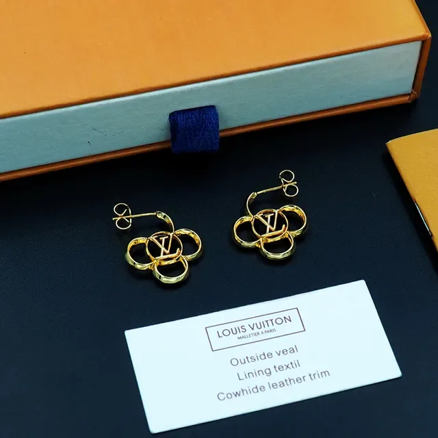 Louis Vuitton Gold Interlocking Circles Earrings 2