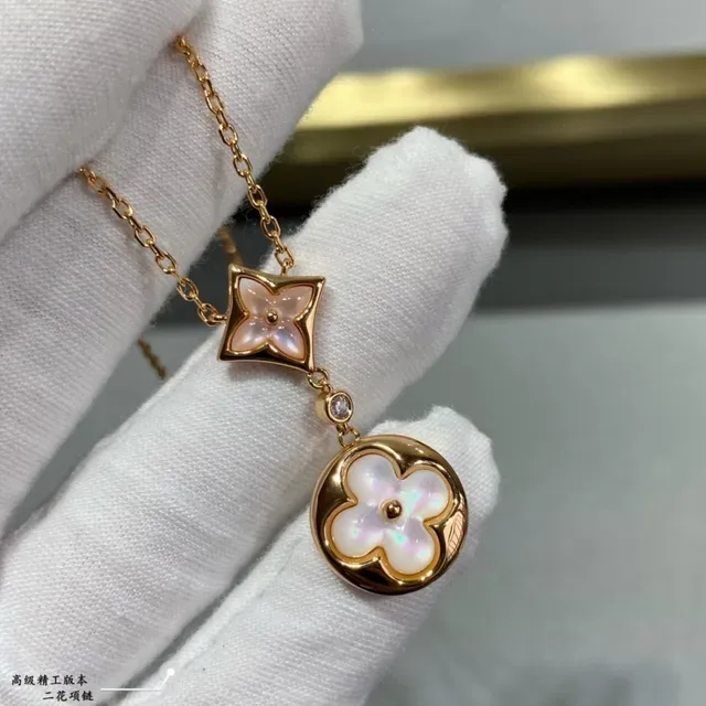 Collier Louis Vuitton Chaîne Dorée Blanche Nacre Fleurs Quadrifoliées 3