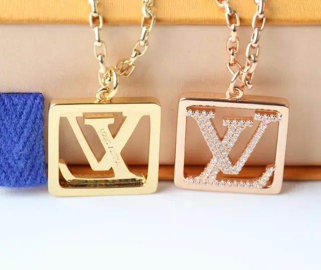 Louis Vuitton Gold White Curb Chain Square Pendant Necklace 3