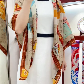 Louis Vuitton 印花图案 莫诺格拉姆 真丝围巾