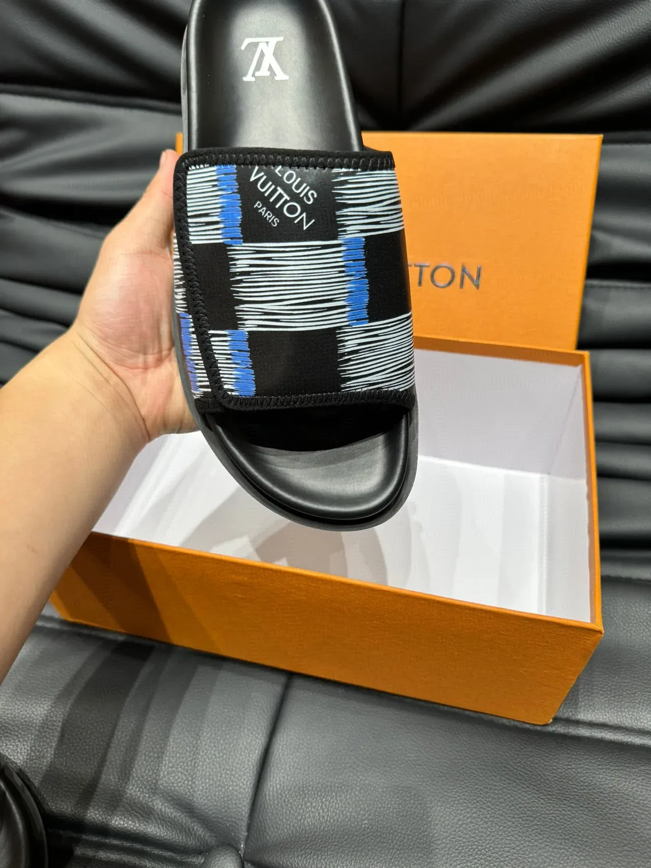 Louis Vuitton Graphic-Print Strap Slipper 7