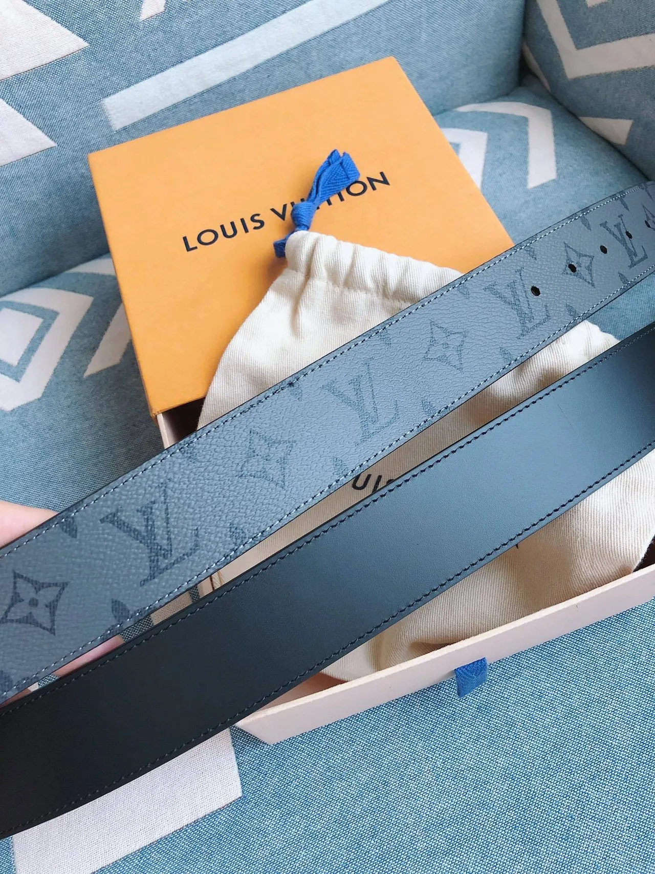 Louis Vuitton Gray Silver Monogram-Coated Oversized LV Buckle Leather Belt 4