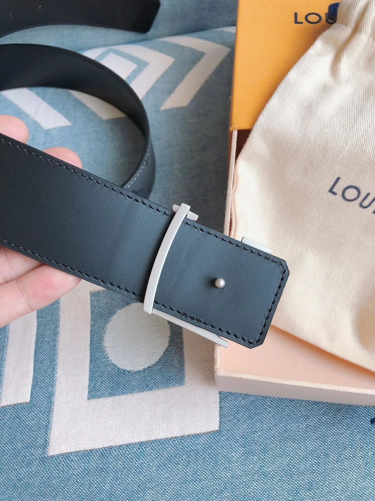 Louis Vuitton Gray Silver Monogram-Coated Oversized LV Buckle Leather Belt 5