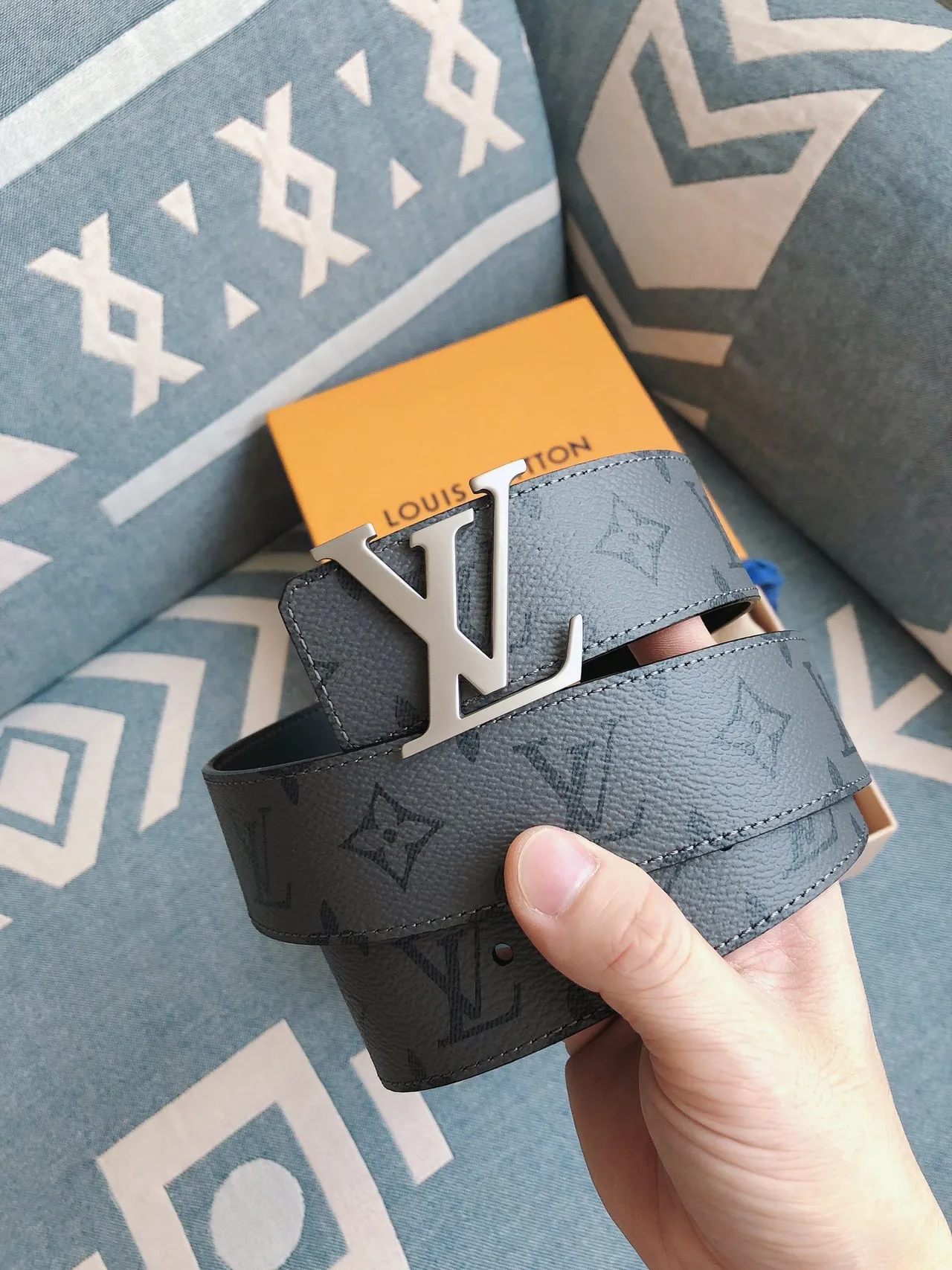 Louis Vuitton Gray Silver Monogram-Coated Oversized LV Buckle Leather Belt 7