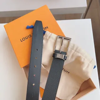 Louis Vuitton ধূসর রৌপ্য খনখন বাকেল লেদার বেল্ট