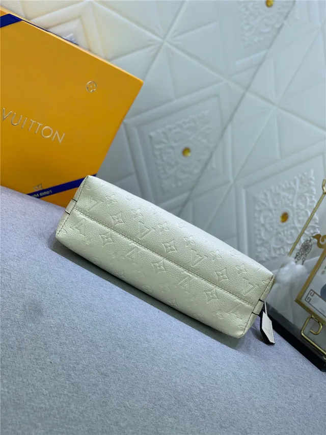 Louis Vuitton Hobo Embossed Monogram Cream Leather Hobo Bag 7