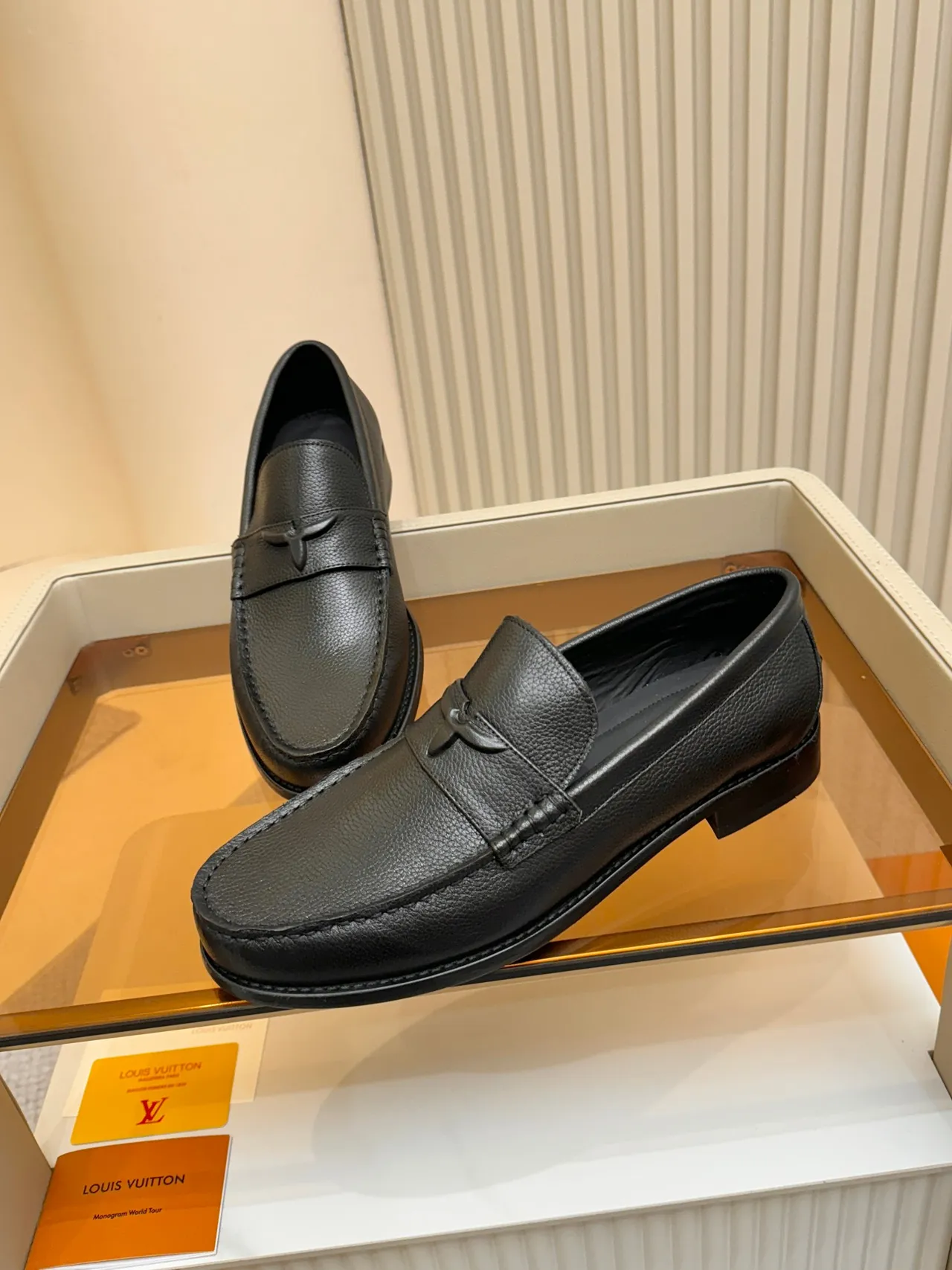 Louis Vuitton Horsebit Loafer cuir noir grainé loafer 4