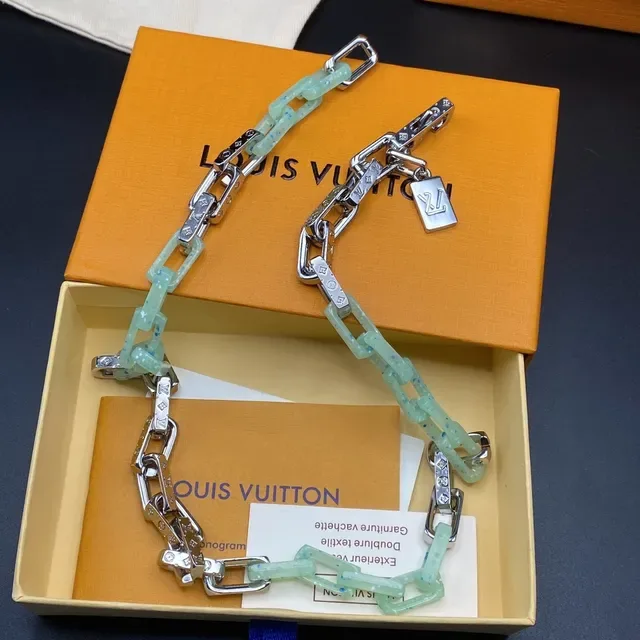 Louis Vuitton Jade Green and Silver Chain Link Necklaces 4