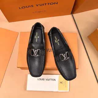 Louis Vuitton 乐福鞋 黑色银色 粒面皮革 金属 LV 扣带 乐福鞋
