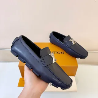 लुई विटन मॉकासिन लोफर्स नेवी लेदर LV बकल