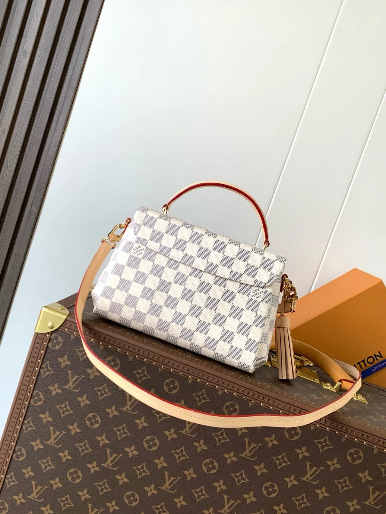 Louis Vuitton Locky Damier Azur Checkerboard حقيبة توت مهيكلة بمقبض علوي 7