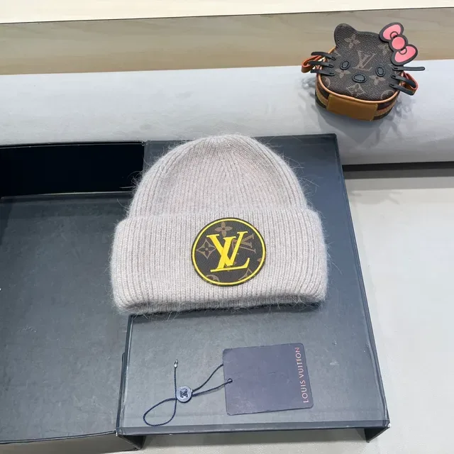 Louis Vuitton Logo Patch Beige Ribbed Knit Beanie 2