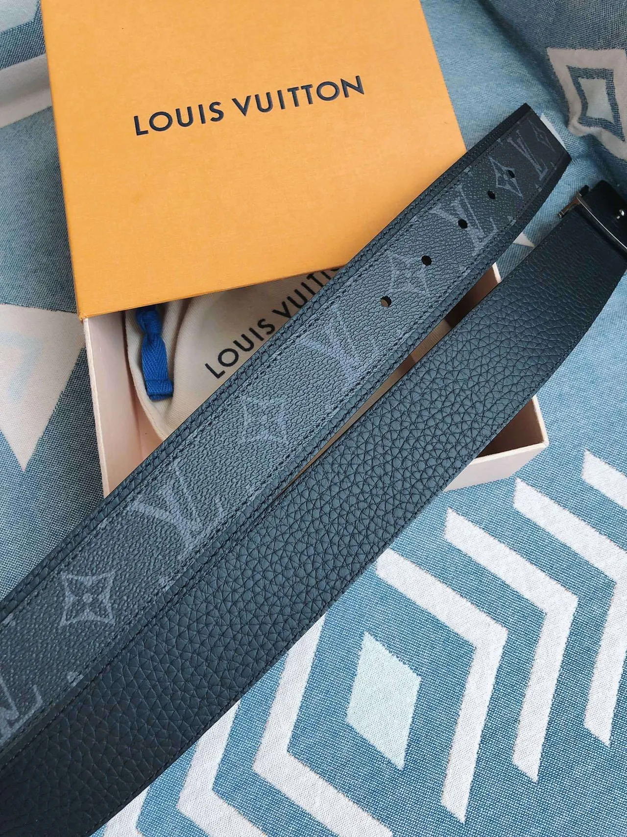 Louis Vuitton LV Ceinture Teal Foncé avec Monogramme en Cuir 4