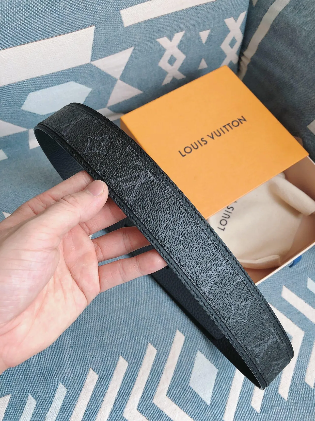 Louis Vuitton LV Ceinture Teal Foncé avec Monogramme en Cuir 6