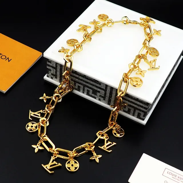 Louis Vuitton LV Chain Charm Necklace Gold Tone Necklaces 5