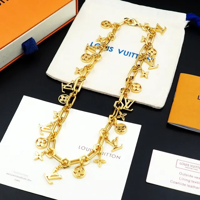 Louis Vuitton LV Chain Charm Necklace Gold Tone Necklaces 7