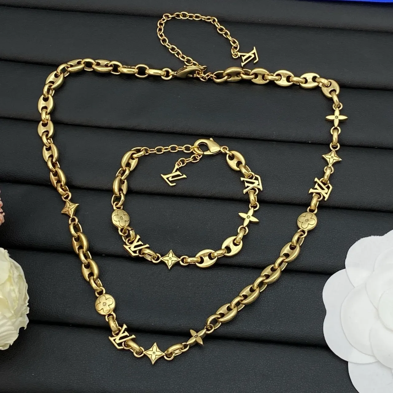Louis Vuitton LV Chain Gold Silver Oval-Link Monogram Charms Necklace 9