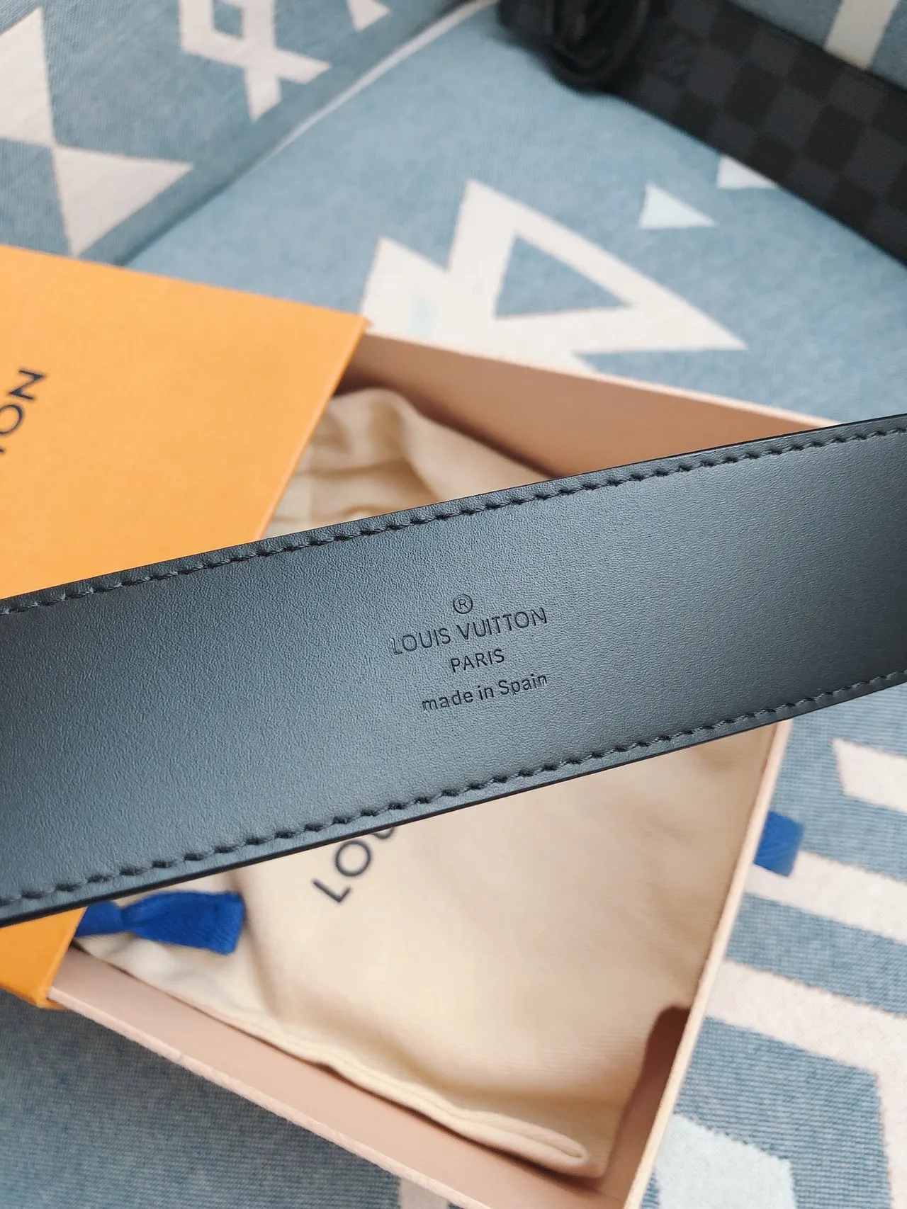 Louis Vuitton LV Circle Damier Graphite Leather Belt 5