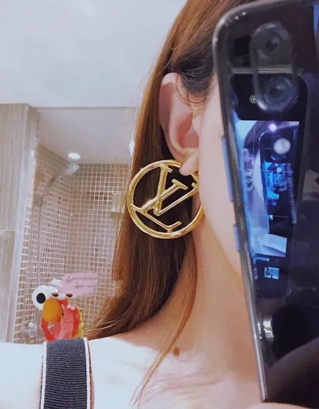 Louis Vuitton LV Circle Hoop Gold-Tone Earrings 7