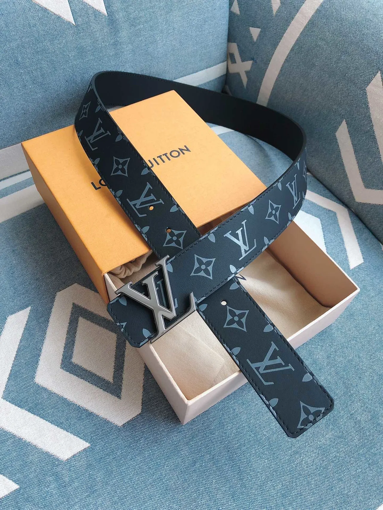 Louis Vuitton LV Initiales Monogram Leather Belt 2