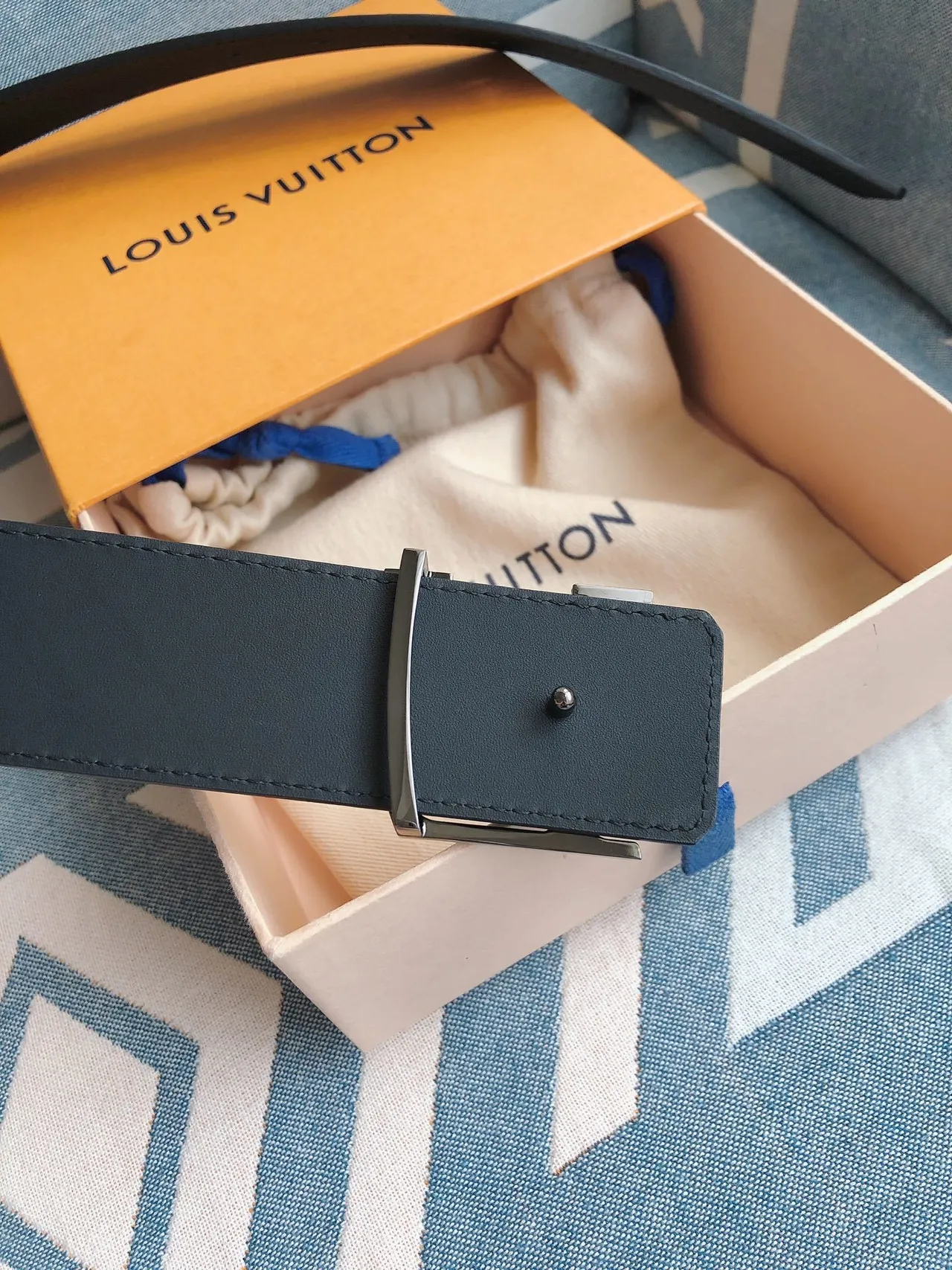Louis Vuitton LV Initiales Monogram Leather Belt 6