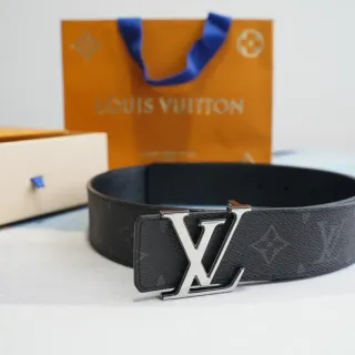 Louis Vuitton LV Initiales Monogram चमड़े का बेल्ट