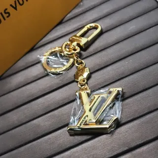 Louis Vuitton LV Monogram सोने का धातु पेंडेंट कीचेन कंगन