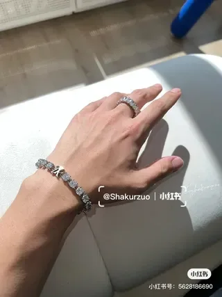 Louis Vuitton LV Star Silver Transparent Crystal-Encrusted Monogrammed Bracelet 8