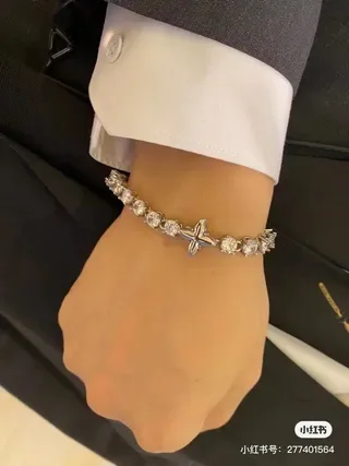 Louis Vuitton LV Star Silver Transparent Crystal-Encrusted Monogrammed Bracelet 9