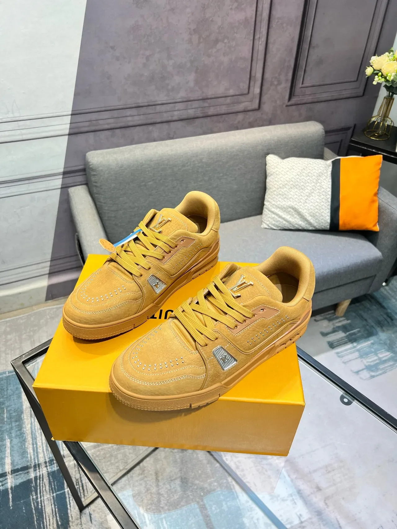 Louis Vuitton LV Trainer Beige Silver Textured Leather Upper Metallic Hardware Lifestyle Sneakers 3