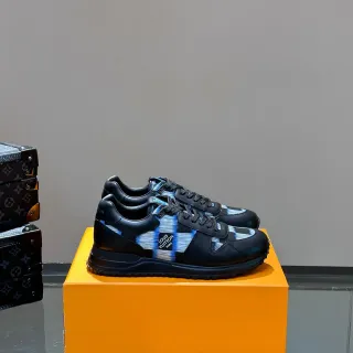 Louis Vuitton LV Trainer Sneakers Negros y Azules de Cuero-Jacquard Híbrido con Panel Lateral Rayado Estilo de Vida