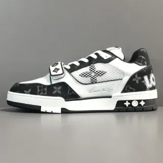 Louis Vuitton LV Trainer Negro y Blanco Monogram-Print Textil Cuero Recubrimientos Estilo de Vida Sneakers