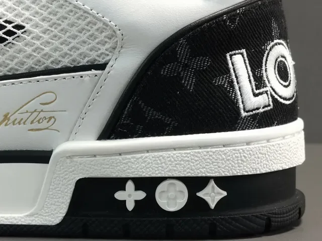 Louis Vuitton LV Trainer Black White Monogram-Print Textile Leather Overlays Lifestyle Sneakers 7