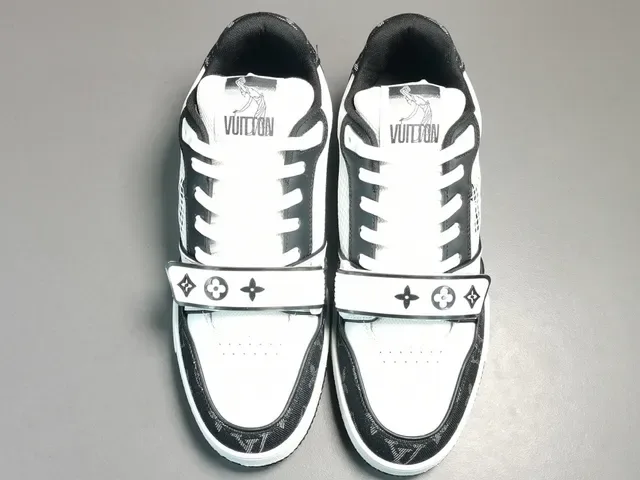 Louis Vuitton LV Trainer Black White Monogram-Print Textile Leather Overlays Lifestyle Sneakers 15