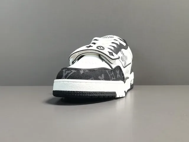 Louis Vuitton LV Trainer Black White Monogram-Print Textile Leather Overlays Lifestyle Sneakers 18
