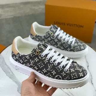 Louis Vuitton LV Trainer Gray White Monogram Canvas Platform Sole Lifestyle Sneakers