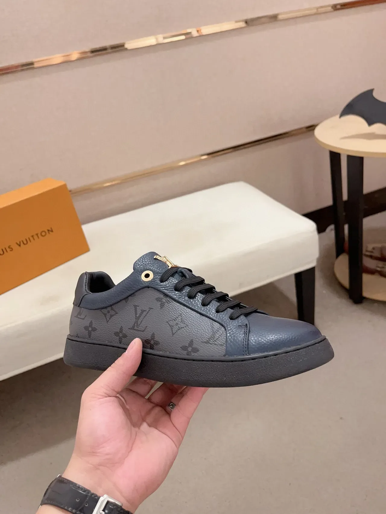 Louis Vuitton LV Trainer Navy Black Monogram চামড়া লো-টপ লাইফস্টাইল স্নিকার্স 5