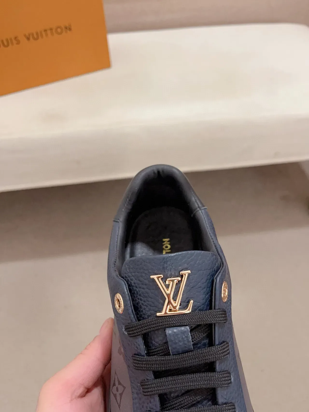 Louis Vuitton LV Trainer Navy Black Monogram চামড়া লো-টপ লাইফস্টাইল স্নিকার্স 7