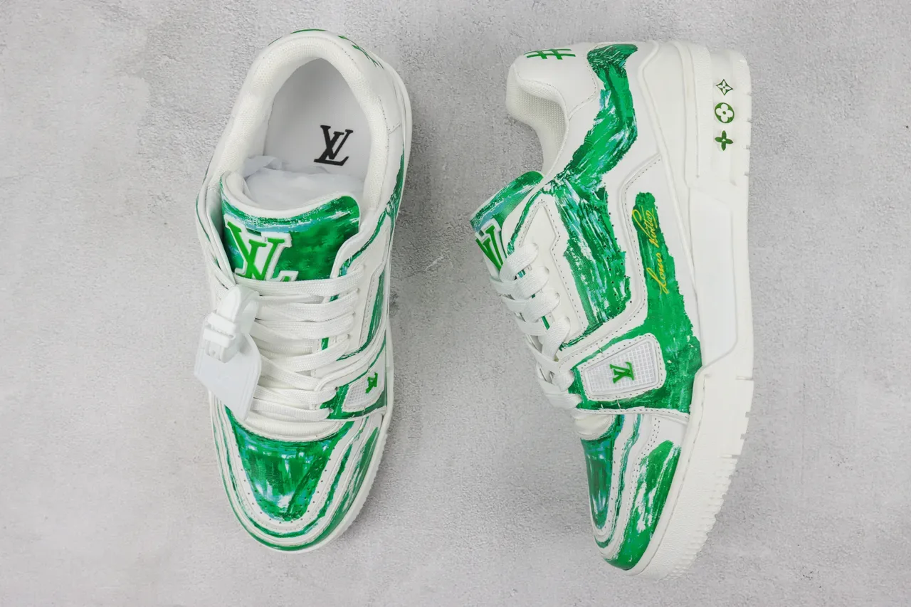 Louis Vuitton LV Trainer Sneakers Lifestyle Branco e Verde Paintstroke 3