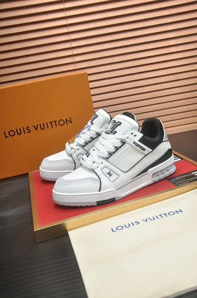 Louis Vuitton LV Trainer White Black Structured Midsole Leather And Synthetic Upper Lifestyle Sneakers 4