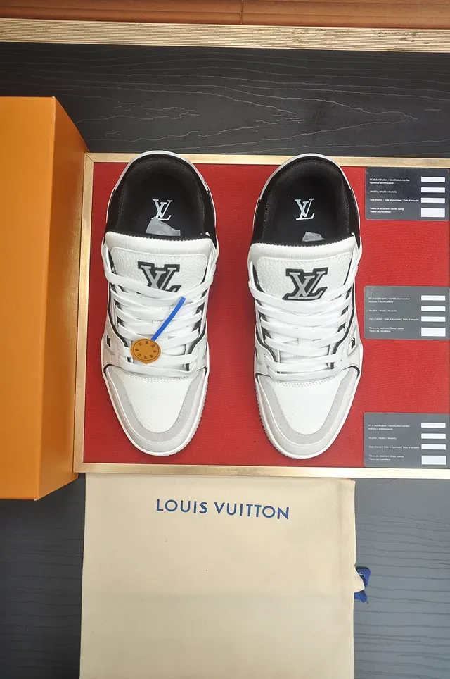Louis Vuitton LV Trainer White Black Structured Midsole Leather And Synthetic Upper Lifestyle Sneakers 5