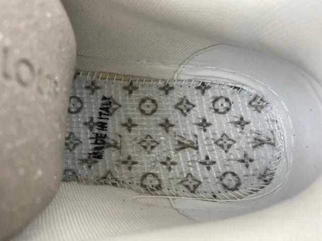 Louis Vuitton LV Trainer Branco Azul Sola Plataforma Chunky Couro Texturizado Superior Lifestyle Sneakers 8