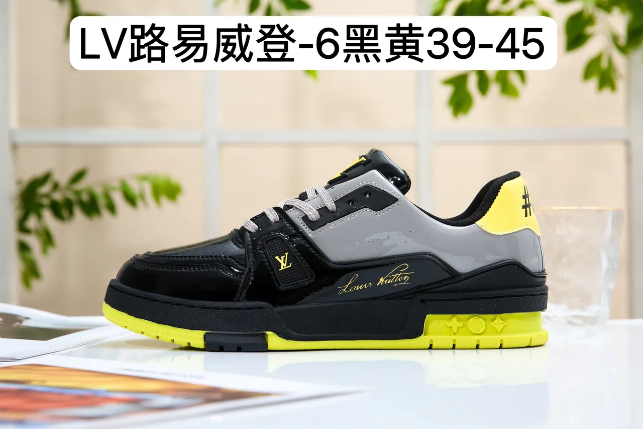 Louis Vuitton LV Trainer White Blue Leather Upper Royal Contrast Accents Lifestyle Sneakers 3