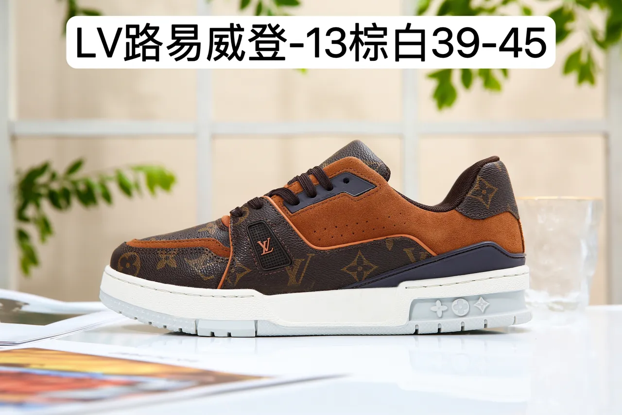 Louis Vuitton LV Trainer White Blue Leather Upper Royal Contrast Accents Lifestyle Sneakers 5