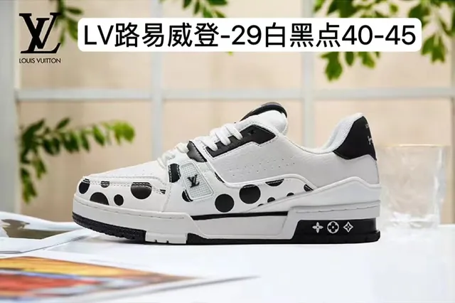Louis Vuitton LV Trainer White Blue Leather Upper Royal Contrast Accents Lifestyle Sneakers 8